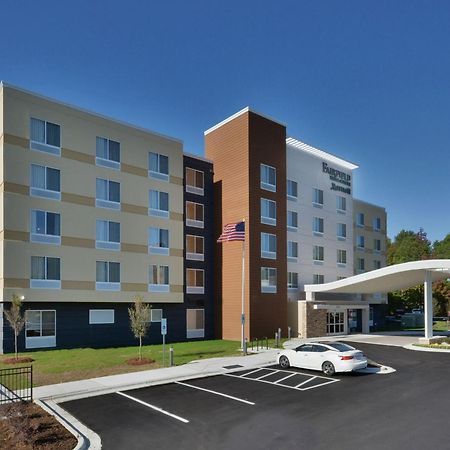 Fairfield Inn & Suites By Marriott Raleigh Capital Blvd./I-540 Exterior photo