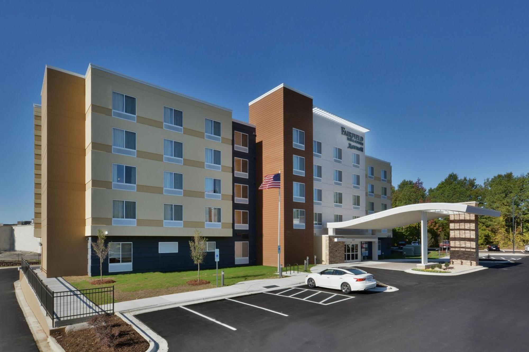 Fairfield Inn & Suites By Marriott Raleigh Capital Blvd./I-540 Exterior photo